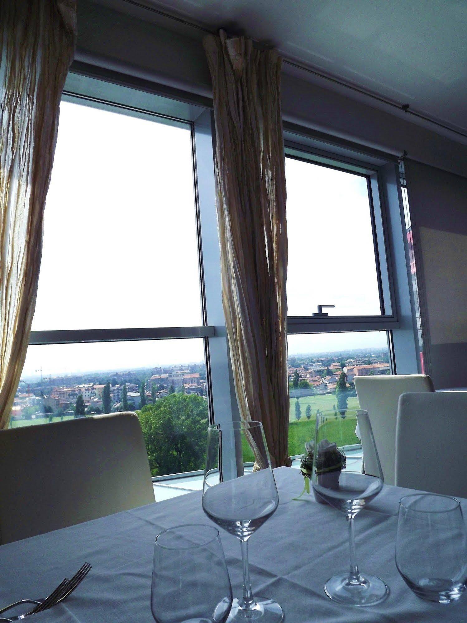 Hotel For You Cernusco Sul Naviglio Εξωτερικό φωτογραφία