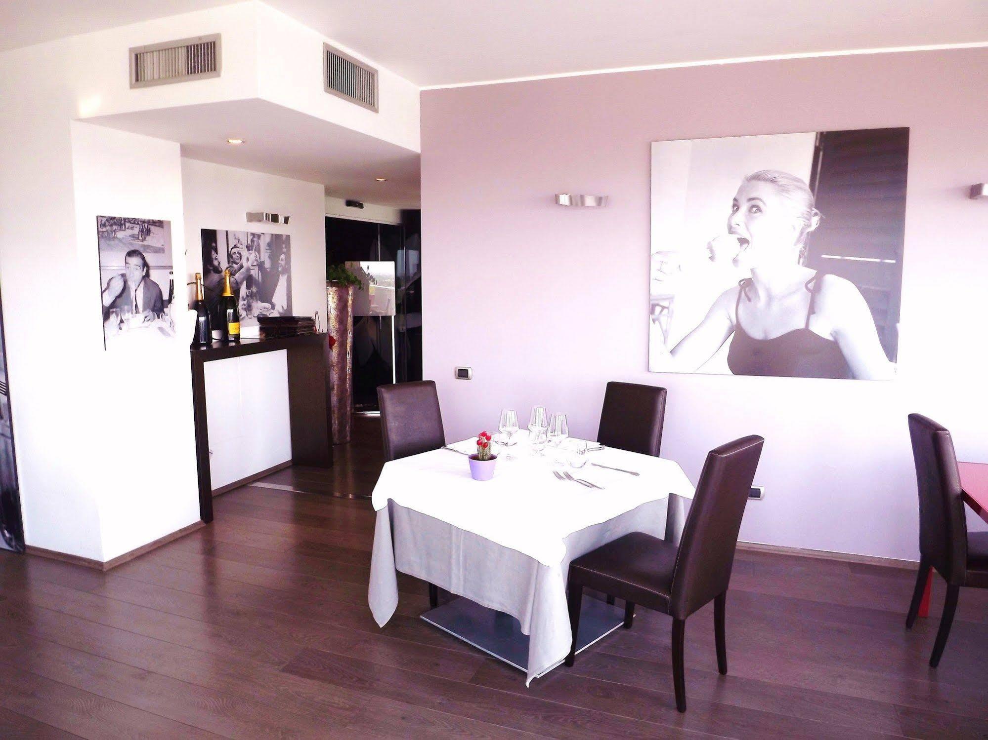 Hotel For You Cernusco Sul Naviglio Εξωτερικό φωτογραφία