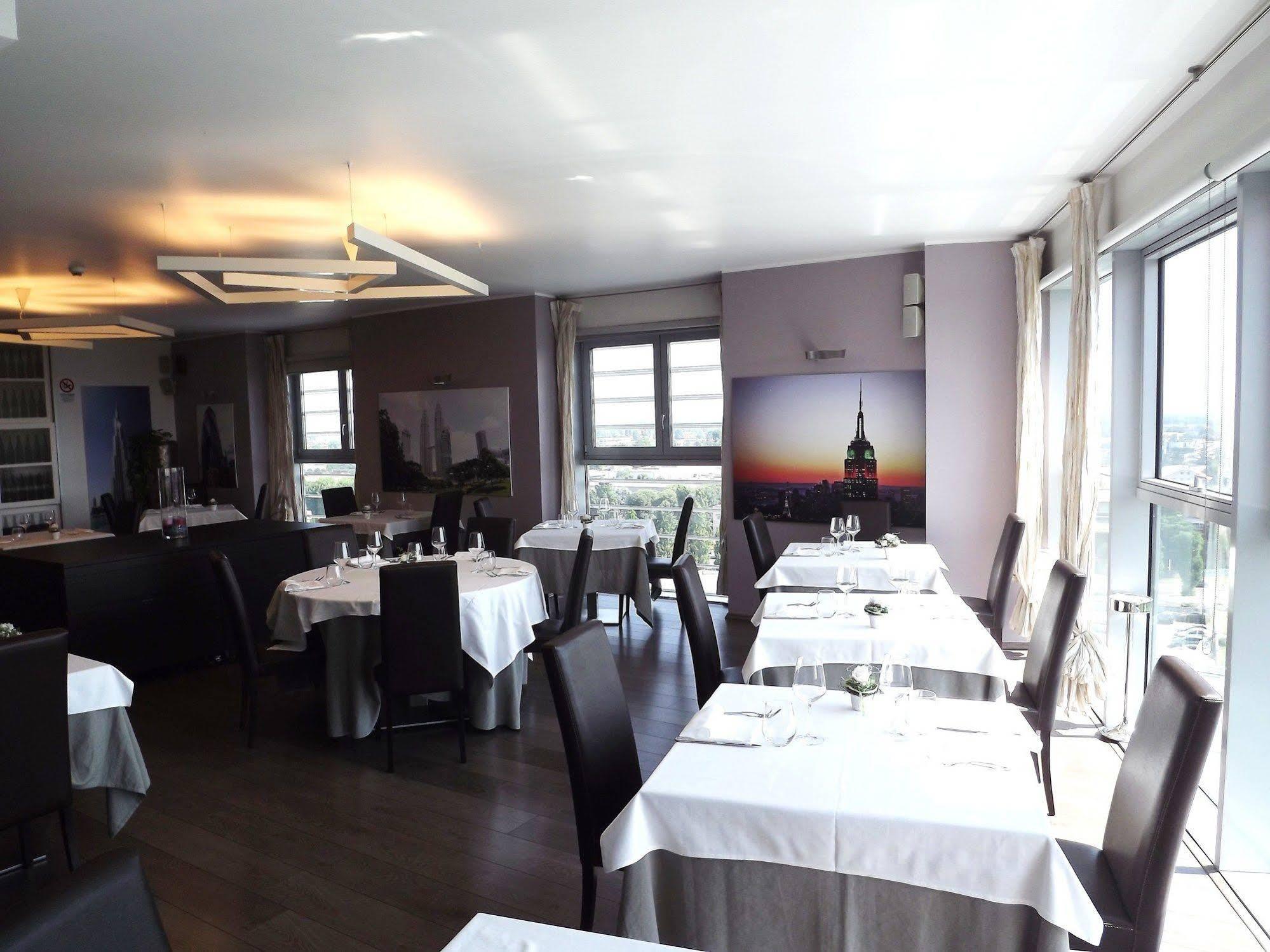 Hotel For You Cernusco Sul Naviglio Εξωτερικό φωτογραφία