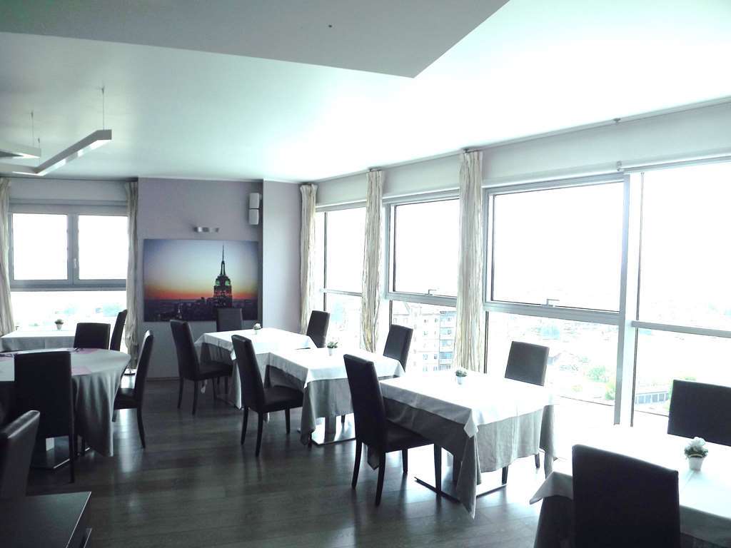 Hotel For You Cernusco Sul Naviglio Εστιατόριο φωτογραφία