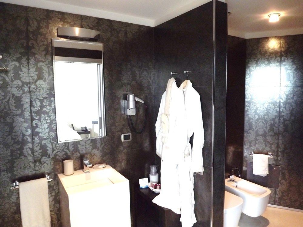 Hotel For You Cernusco Sul Naviglio Εξωτερικό φωτογραφία